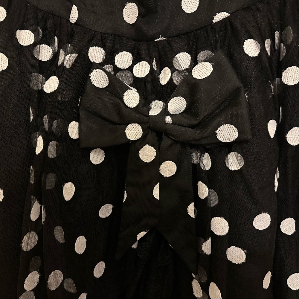 Elegant Black and White Polka Dot Dress - Picture 11 of 16